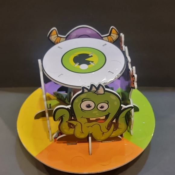 HALLOWEEN MONSTER TREAT STAND WITH CONES AND TARGET HYDE AND EEK WALL STICKERS - Picture 7 of 16